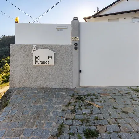 Holiday home A Casa Branca *
